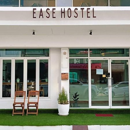 Ease Hostel Bangkok Exterior photo