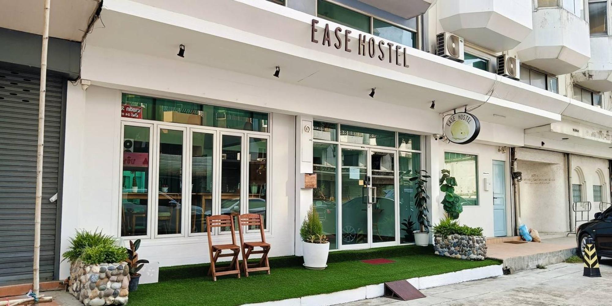 Ease Hostel Bangkok Exterior photo